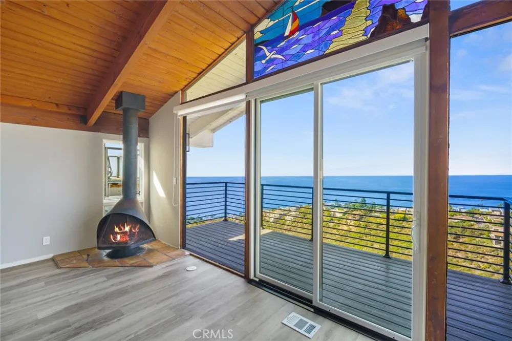 881 Quivera Street Laguna Beach, CA 92651