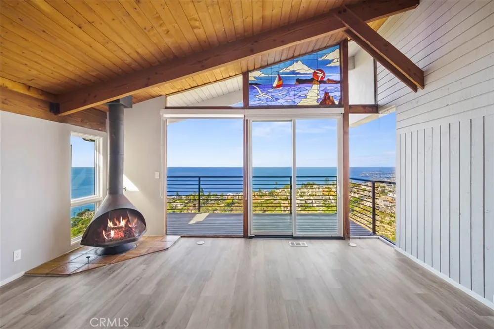 881 Quivera Street Laguna Beach, CA 92651