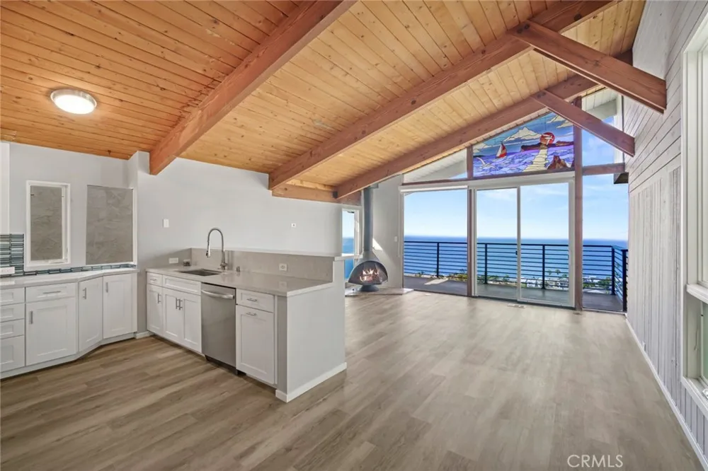 881 Quivera Street Laguna Beach, CA 92651