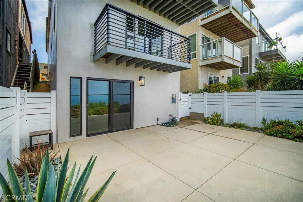 881 Quivera Street Laguna Beach, CA 92651