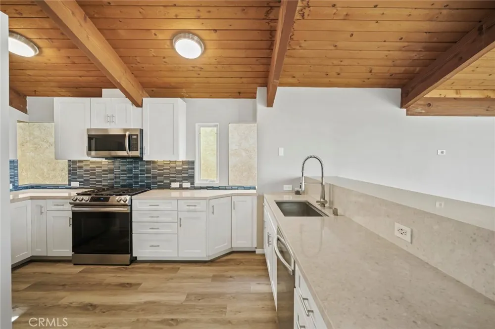 881 Quivera Street Laguna Beach, CA 92651