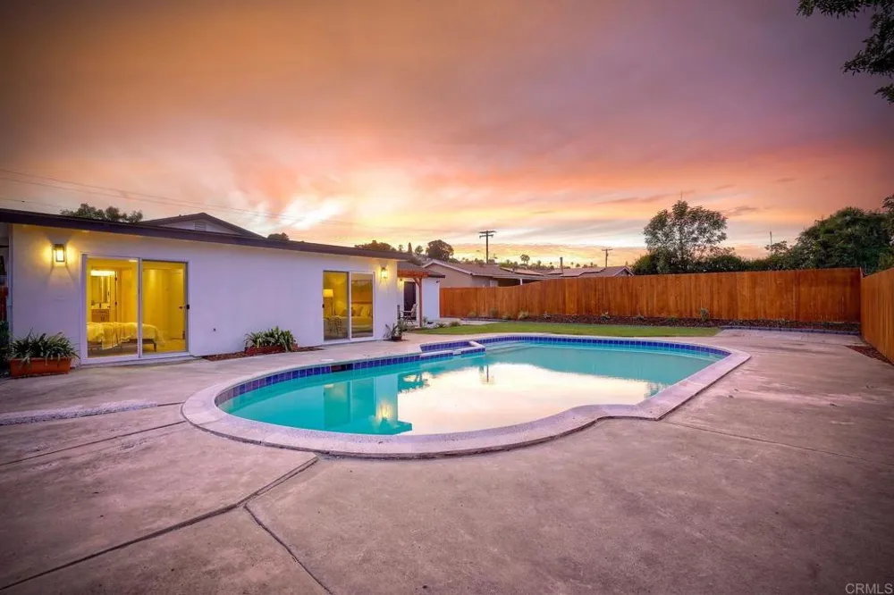 617 Osage St Spring Valley, CA 91977