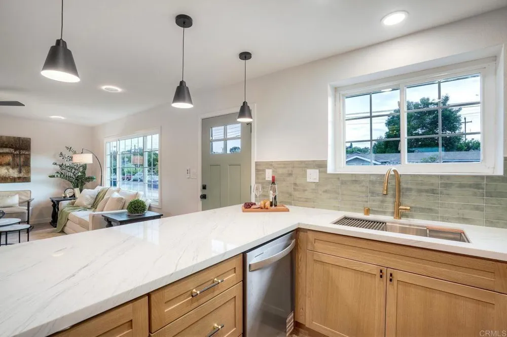 617 Osage St Spring Valley, CA 91977
