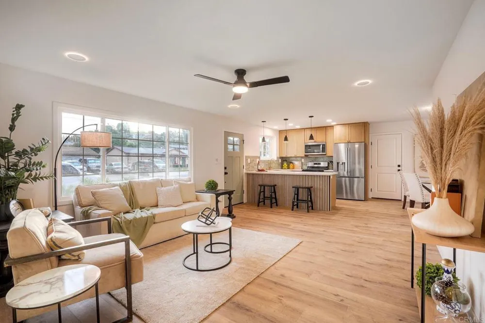 617 Osage St Spring Valley, CA 91977