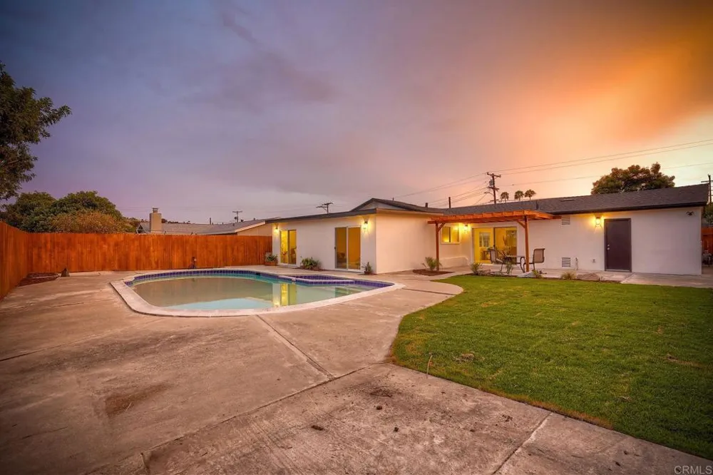 617 Osage St Spring Valley, CA 91977