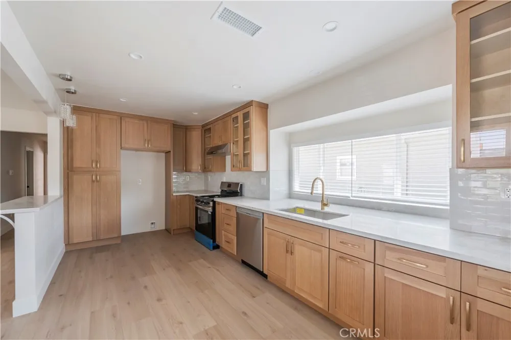 522 S Indiana Anaheim, CA 92805