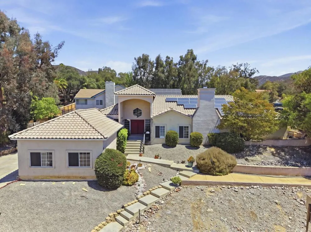 24396 Sargeant Road Ramona, CA 92065