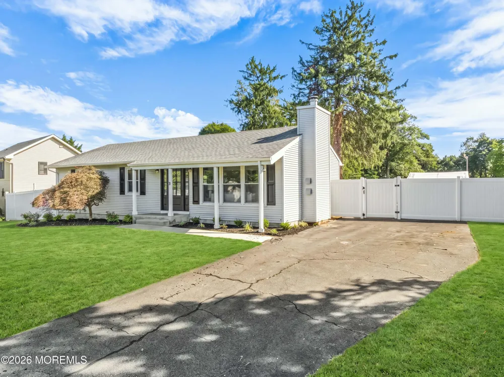 5 Wilbur Drive Allentown, NJ 08501