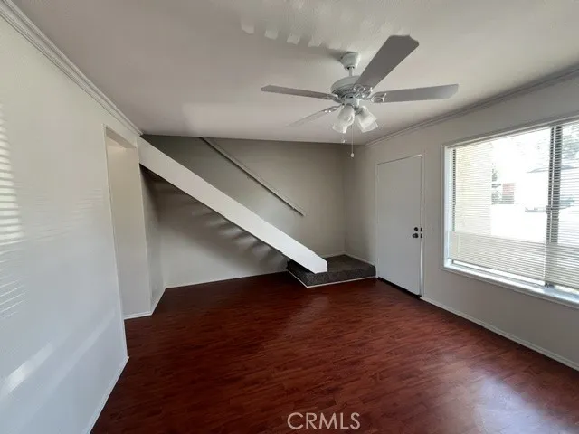 31 Meadowgrass Irvine, CA 92604