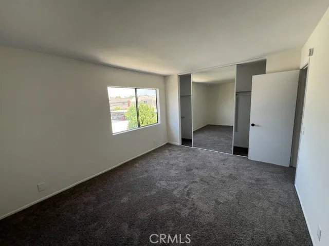 31 Meadowgrass Irvine, CA 92604