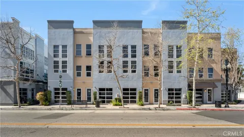 728 N. Santiago Street