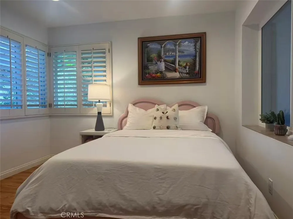 27 Sarena Irvine, CA 92612