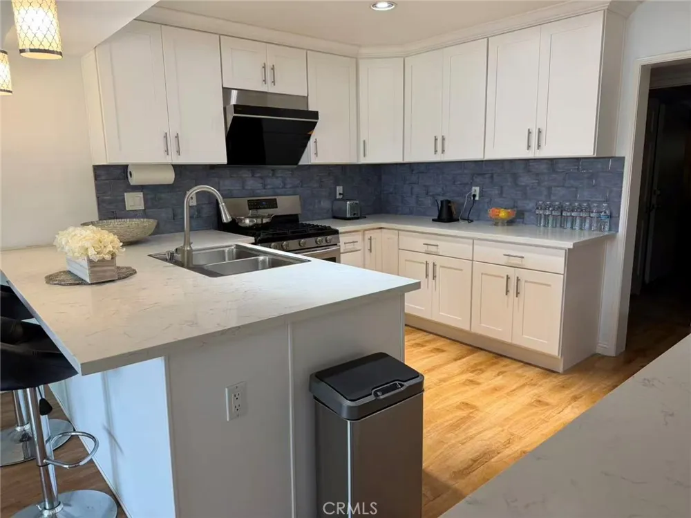 27 Sarena Irvine, CA 92612