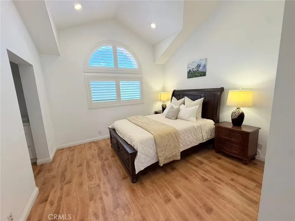 27 Sarena Irvine, CA 92612