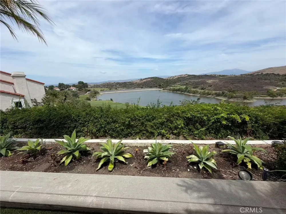 27 Sarena Irvine, CA 92612