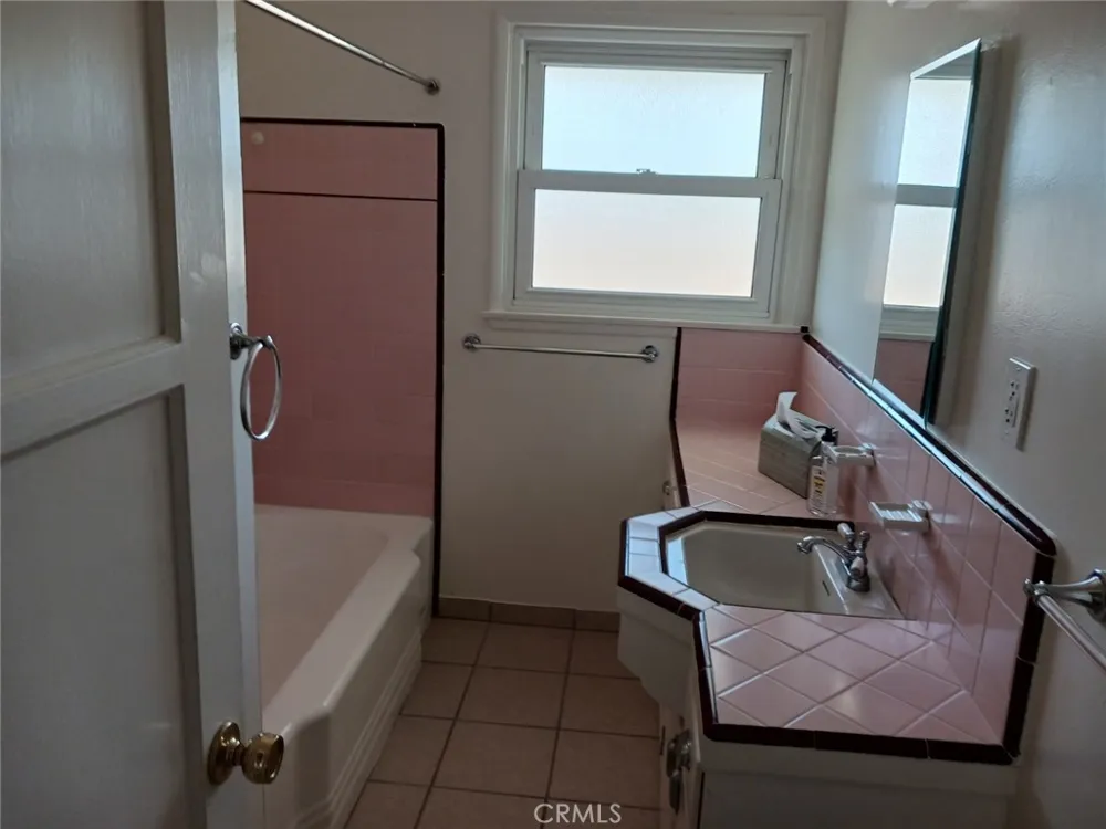 243 Dimmick Venice, CA 90291