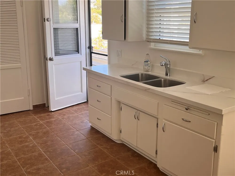 243 Dimmick Venice, CA 90291