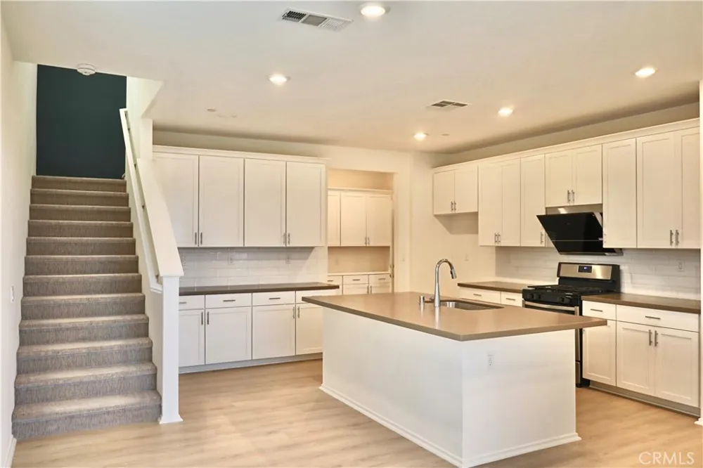 5315 Mariner Ln Chino, CA 91701