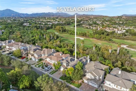 16 Vela Court