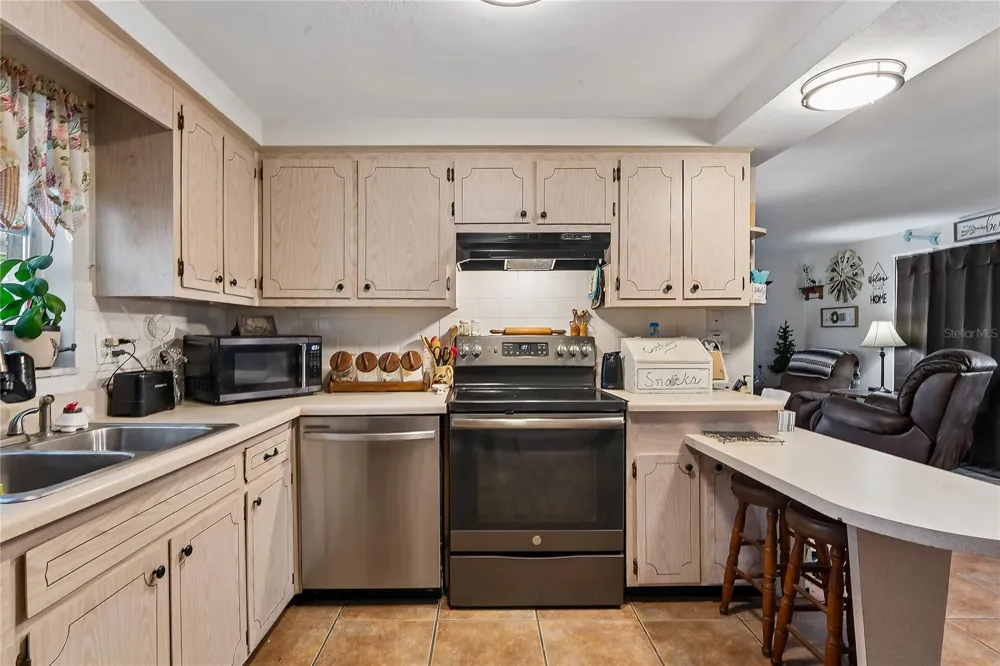 7106 PALISADE DRIVE Port Richey, FL 34668