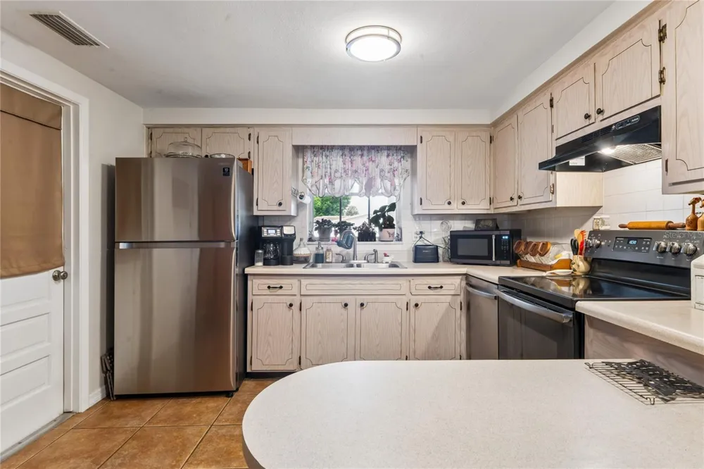 7106 PALISADE DRIVE Port Richey, FL 34668
