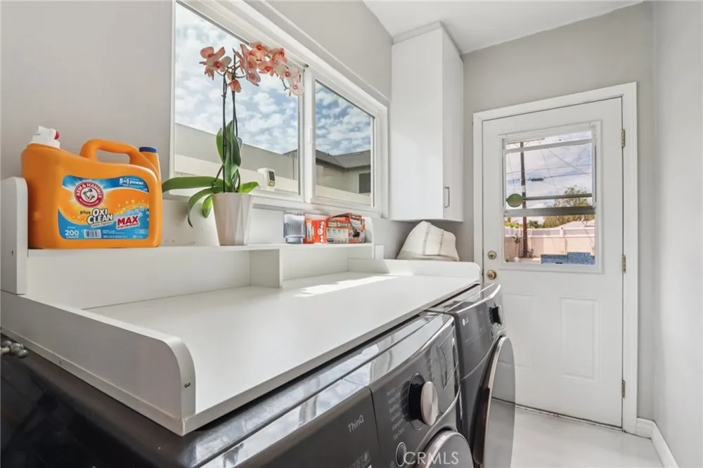 6545 Kraft Avenue North Hollywood, CA 91606