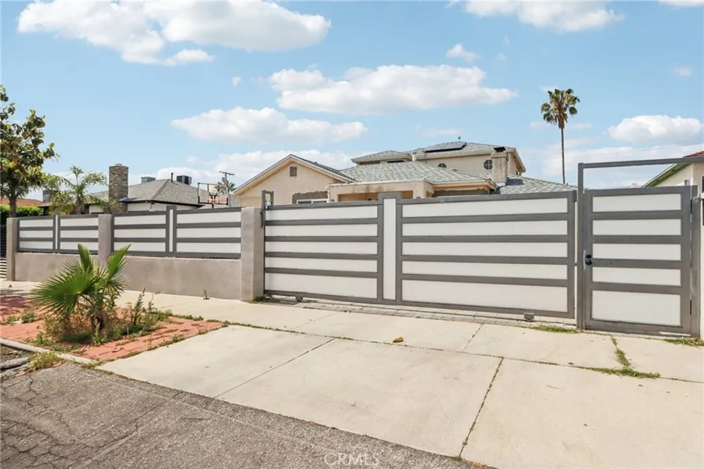 6545 Kraft Avenue North Hollywood, CA 91606