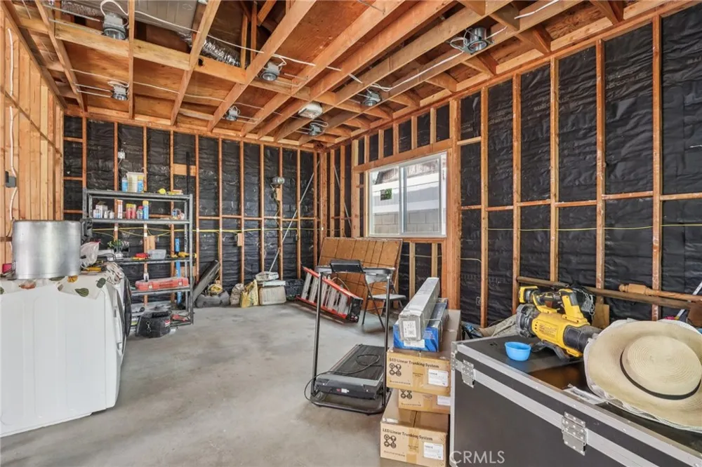 6545 Kraft Avenue North Hollywood, CA 91606