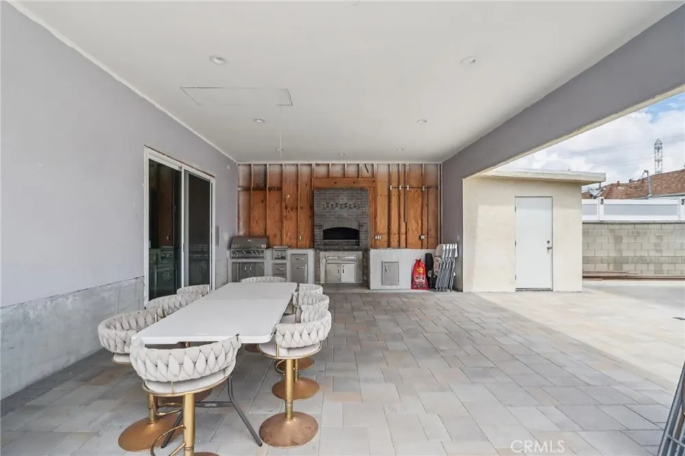 6545 Kraft Avenue North Hollywood, CA 91606