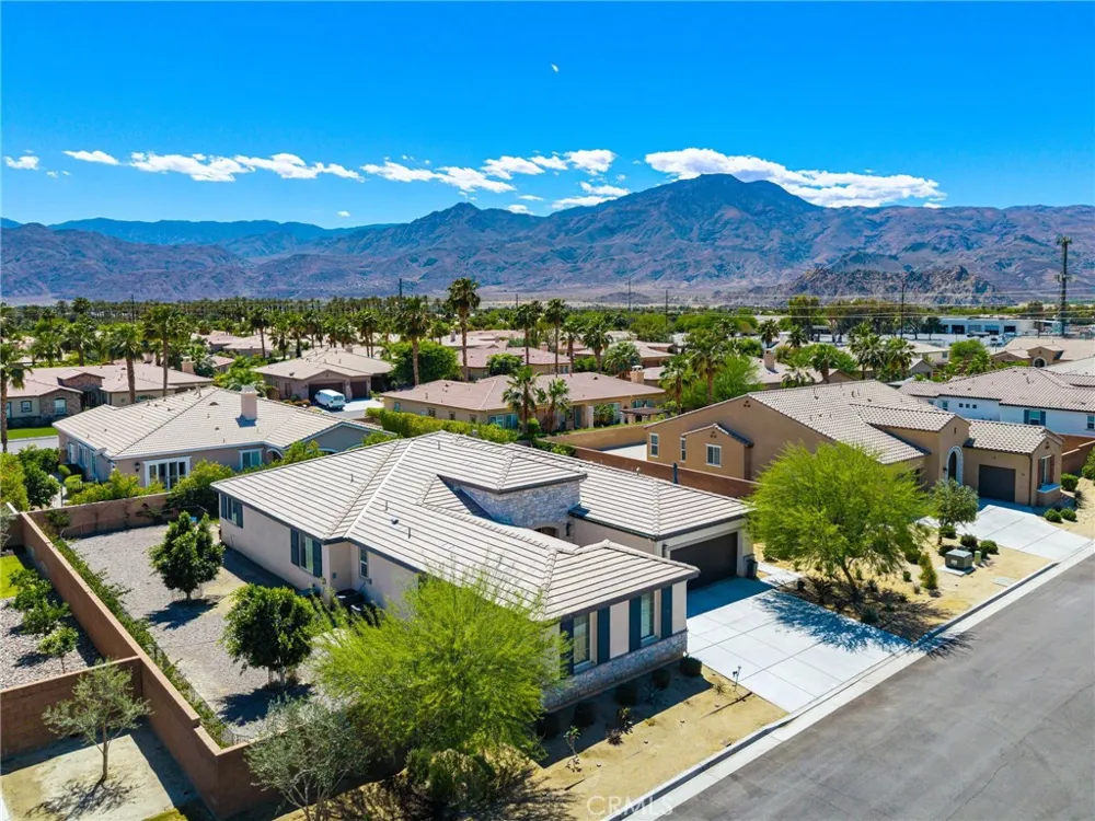 81855 Vida Bella La Quinta, CA 92253