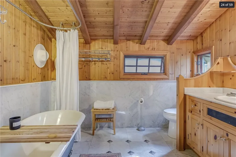 1225 Roosevelt Ln Laguna Beach, CA 92651