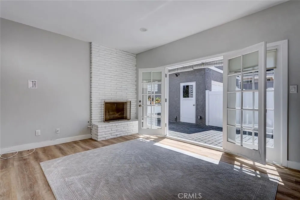644 14th Manhattan Beach, CA 90266