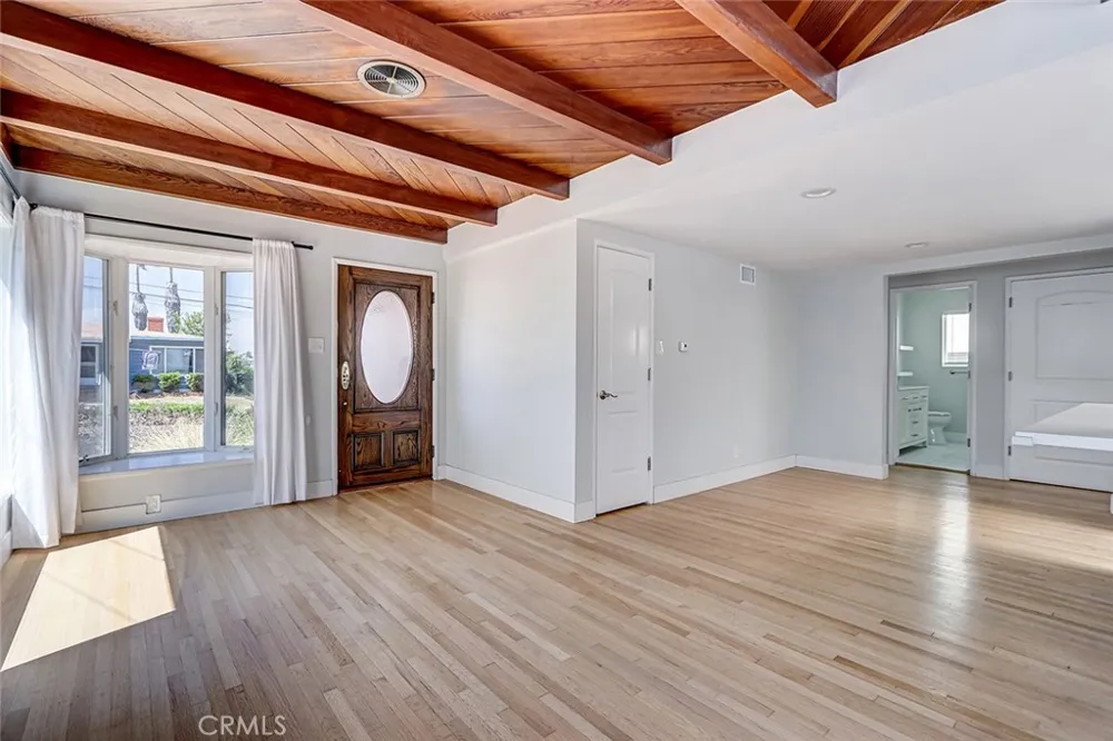 644 14th Manhattan Beach, CA 90266