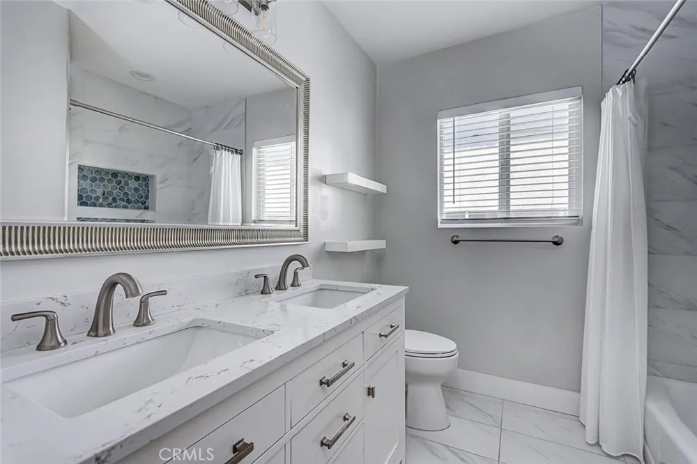 644 14th Manhattan Beach, CA 90266