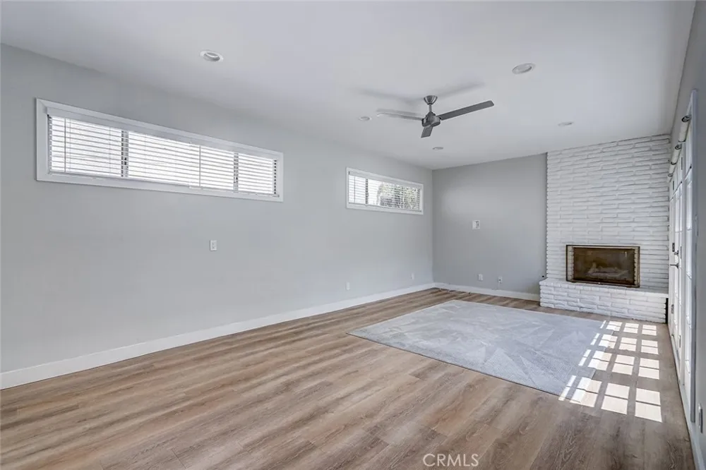 644 14th Manhattan Beach, CA 90266