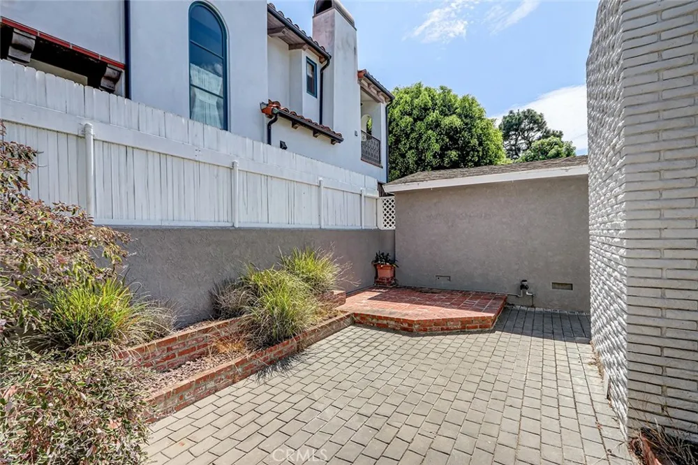 644 14th Manhattan Beach, CA 90266