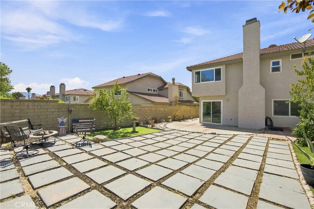 28942 Rue Daniel Canyon Country, CA 91387