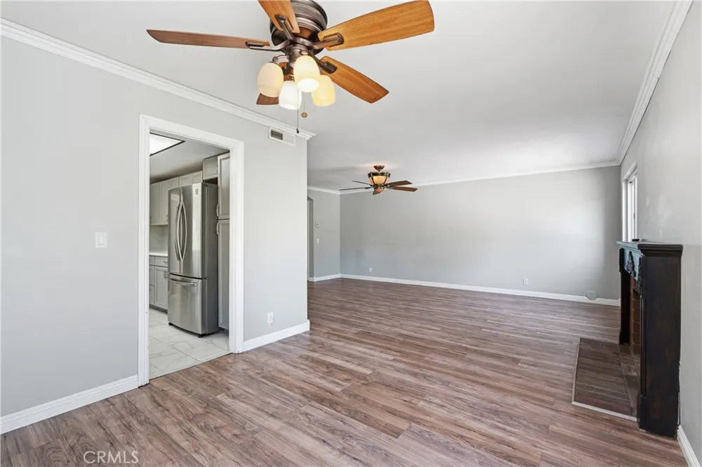28942 Rue Daniel Canyon Country, CA 91387
