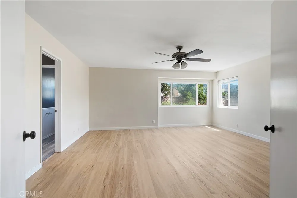 28942 Rue Daniel Canyon Country, CA 91387