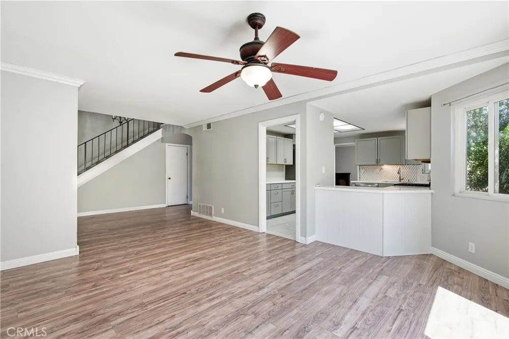28942 Rue Daniel Canyon Country, CA 91387