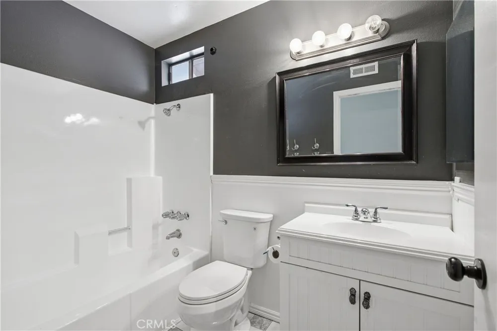 28942 Rue Daniel Canyon Country, CA 91387