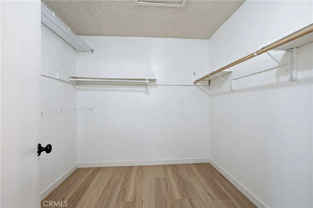 28942 Rue Daniel Canyon Country, CA 91387