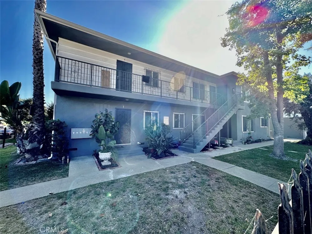 10215 S 10th Avenue #6 Inglewood, CA 90303