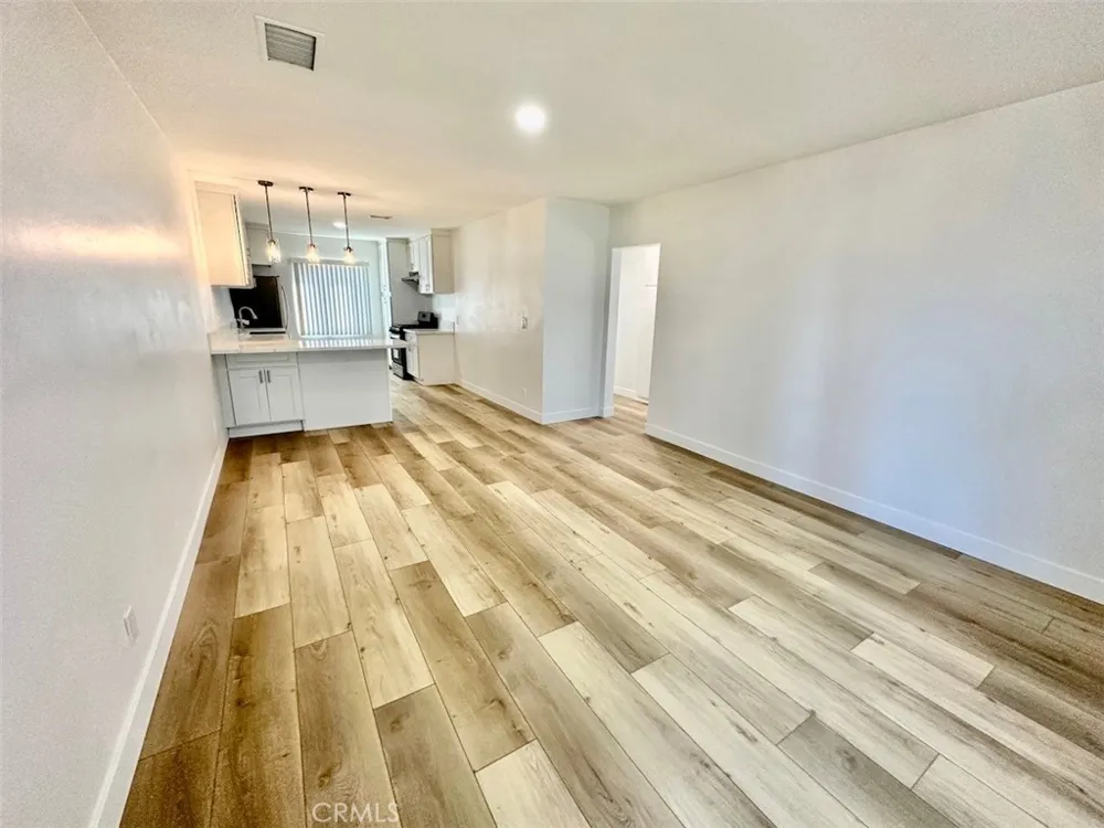 10215 S 10th Avenue #6 Inglewood, CA 90303