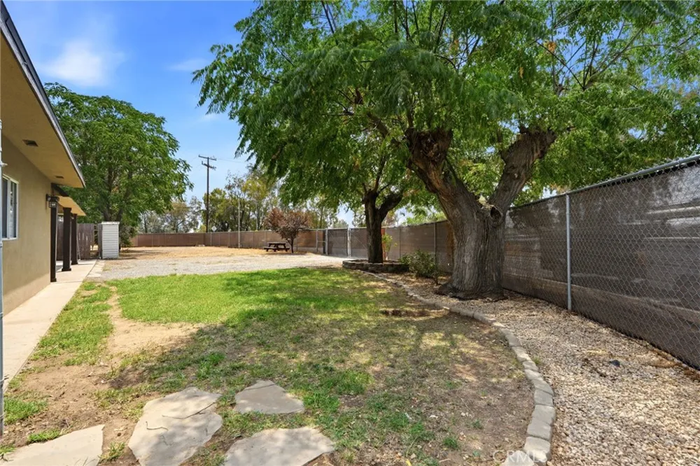 5142 Polk Fresno, CA 93722