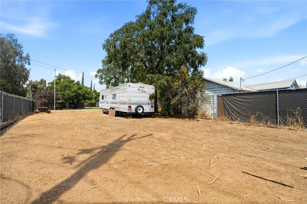 5142 Polk Fresno, CA 93722