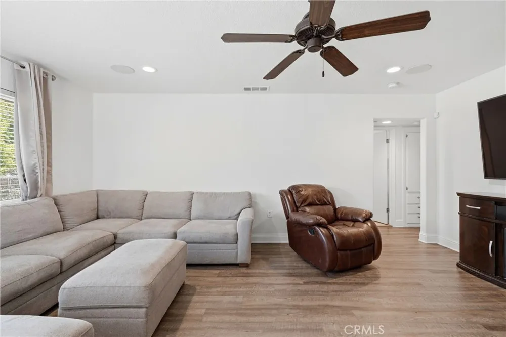 5142 Polk Fresno, CA 93722