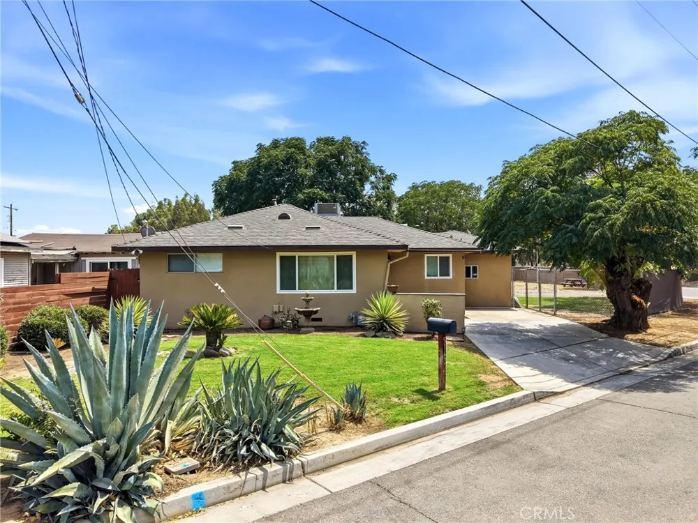 5142 Polk Fresno, CA 93722