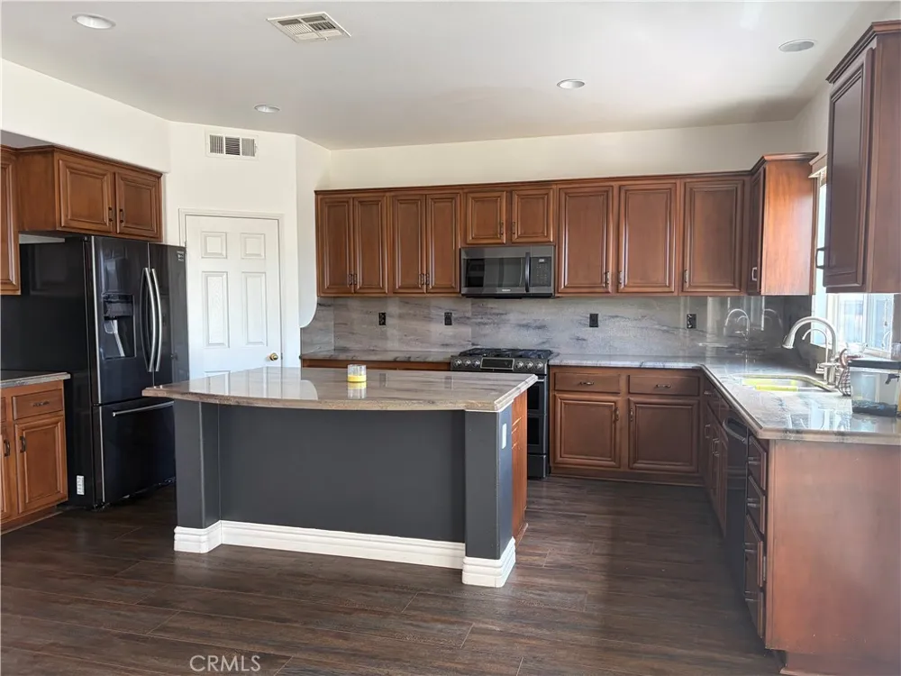 24903 Sunset Vista Menifee, CA 92584