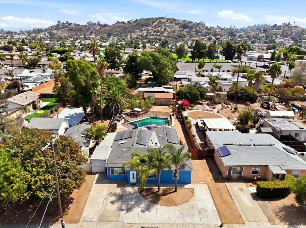 1257 E Lexington Avenue El Cajon, CA 92019
